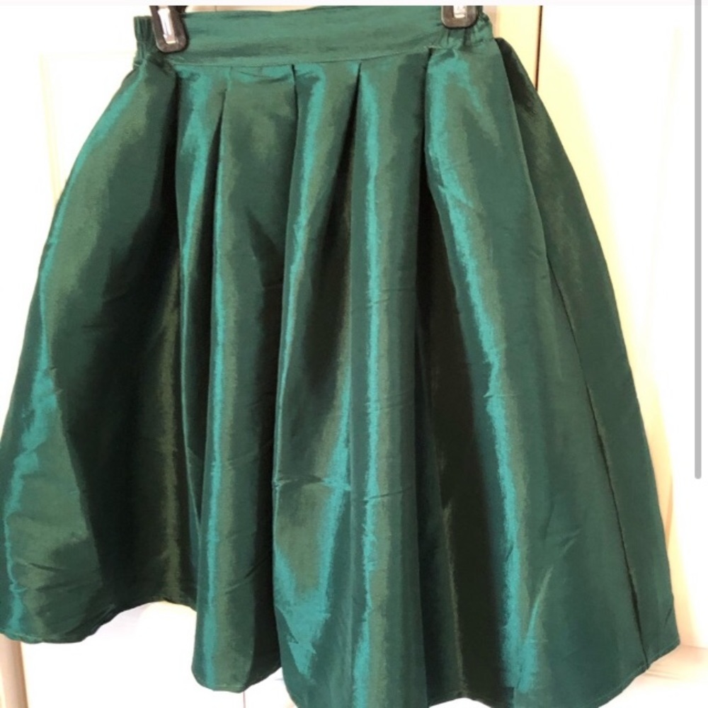 Chicwish Green flare polyester skirt